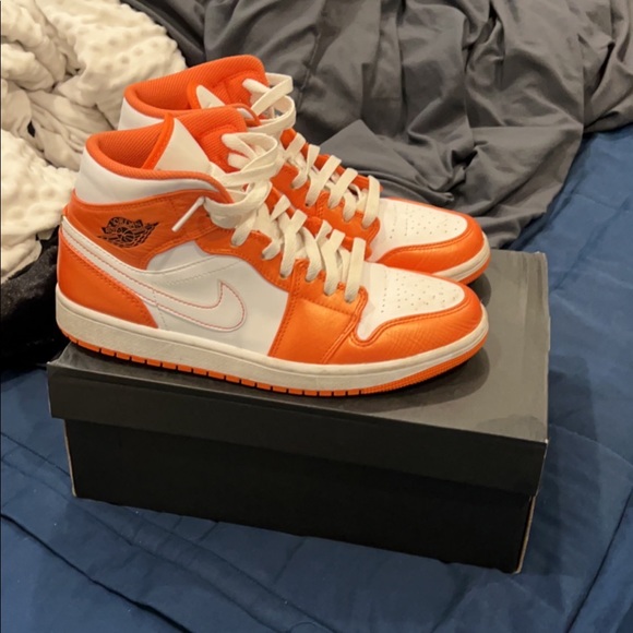 Metallic orange